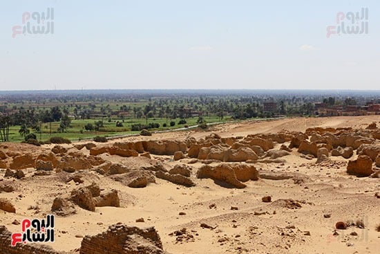 بقايا المدينة _1