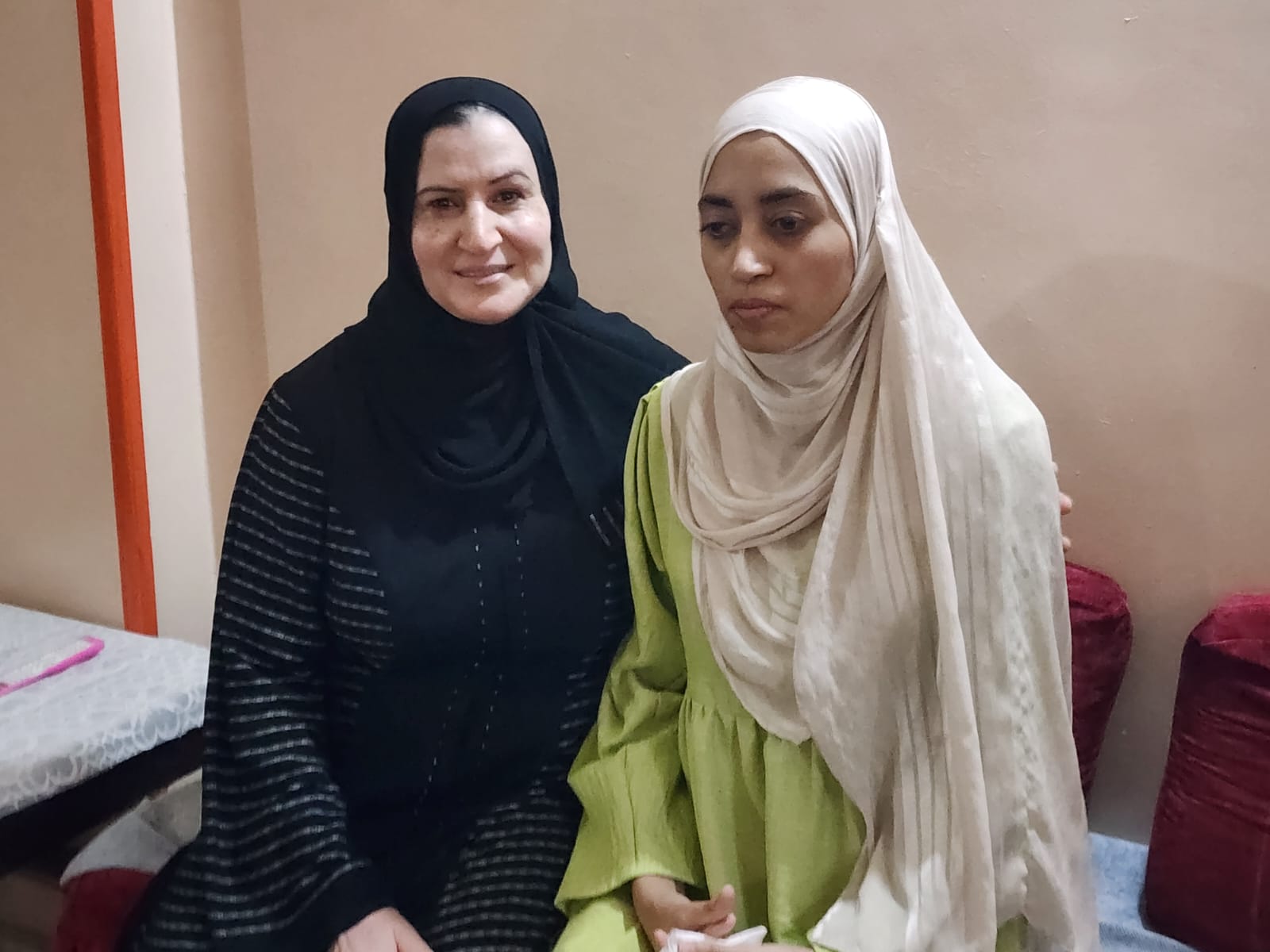 سعادة والدة الأولى على الجمهورية إبنة الأقصر بالثانوية الأزهرية