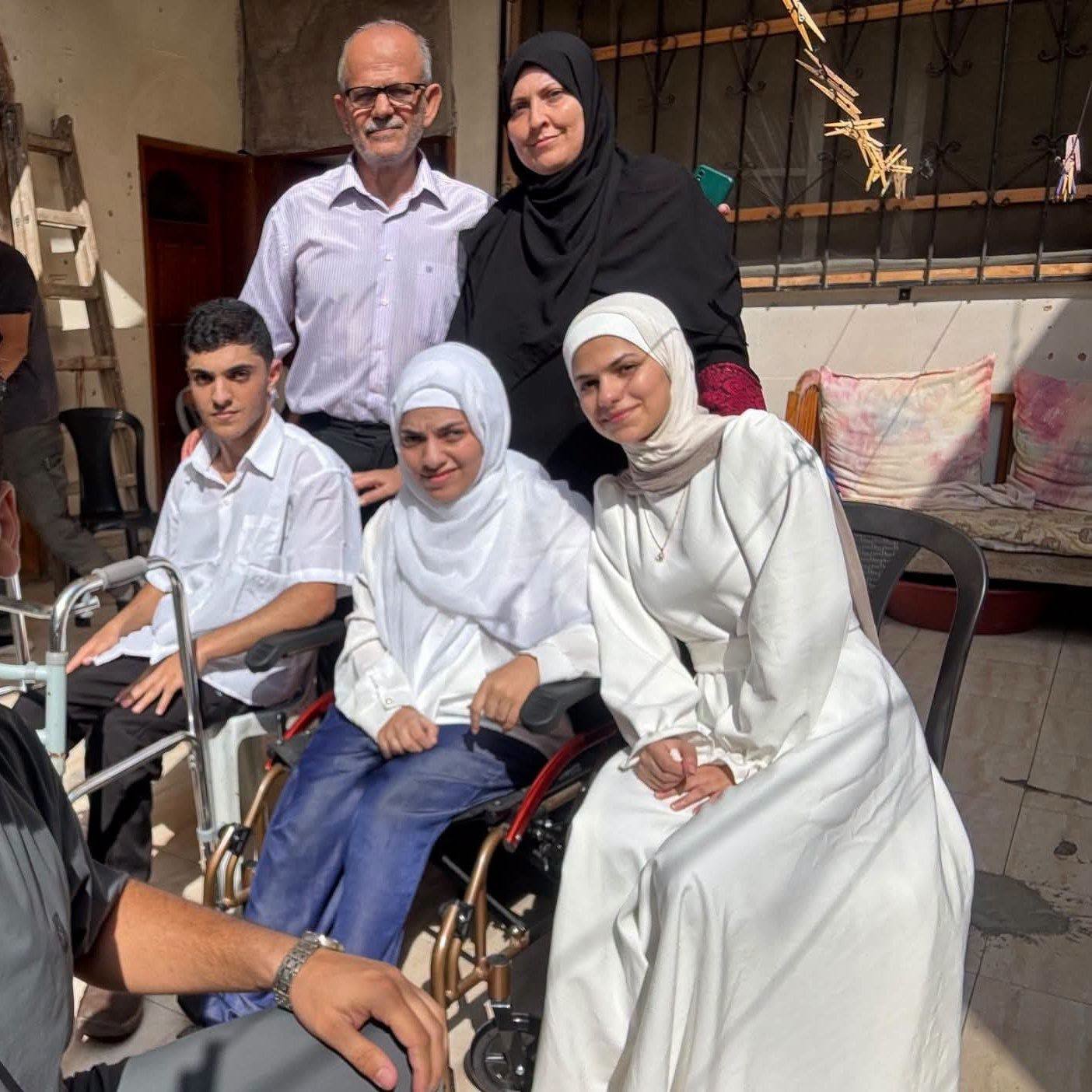 الأشقاء الثلاثة