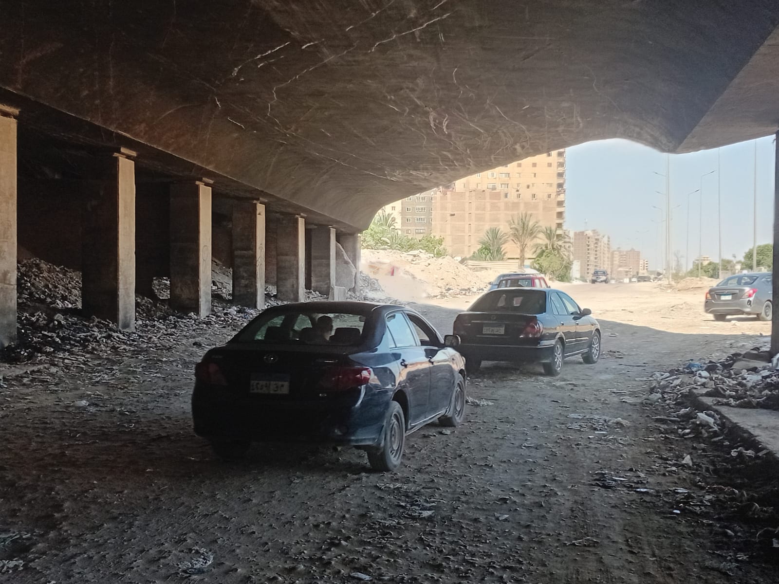 رفع مخلفات من نفق المنشية بالهرم 