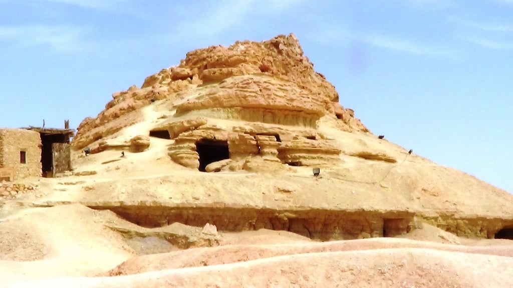 واحة سيوة قبلة السياحة الطبيعية والثقافية والترفيهية