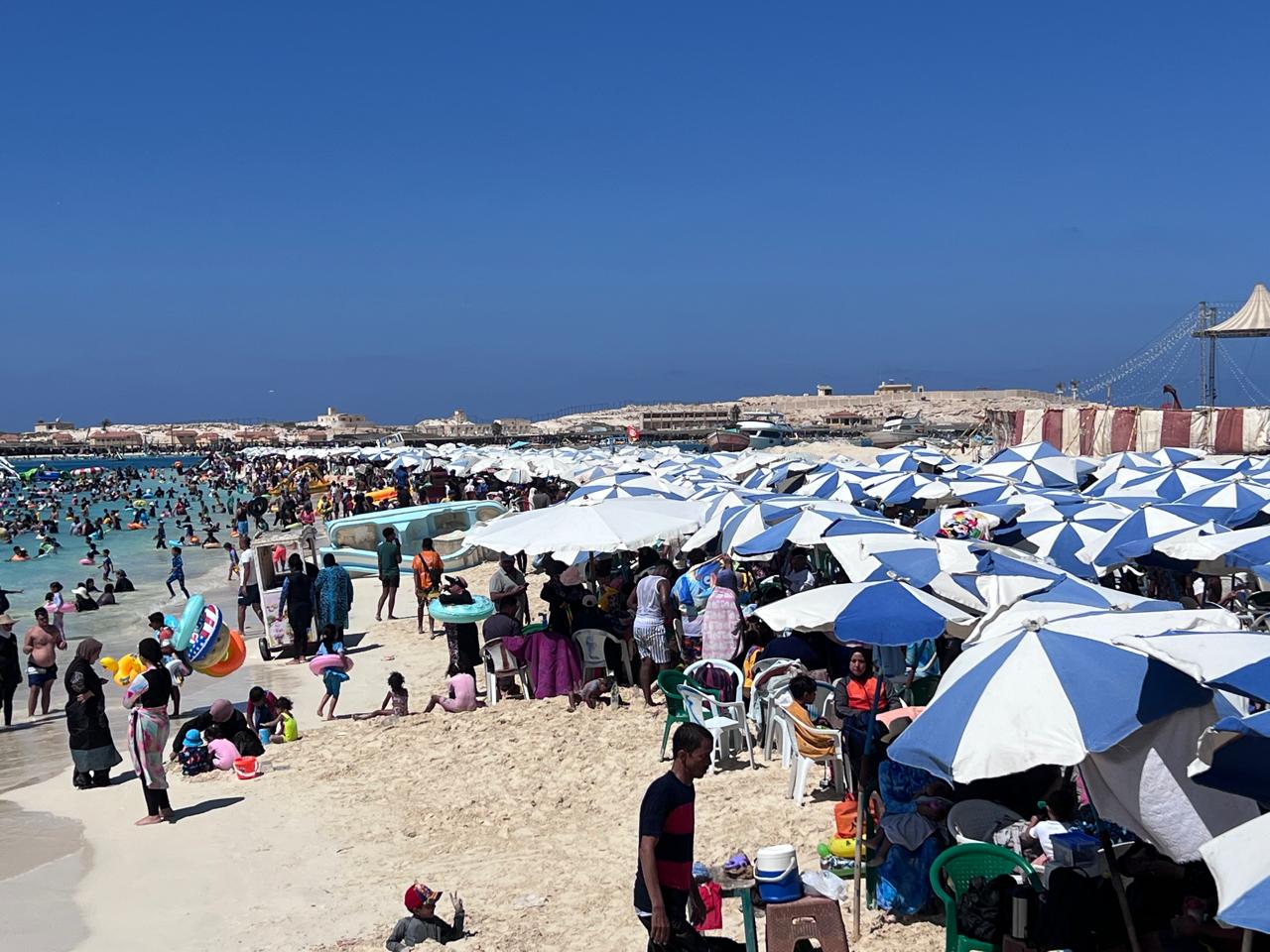 شاطئ الهنا احد شواطئ مطروح العامة شاطئ الهنا احد شواطئ مطروح العامة