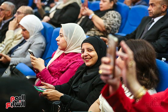 حضور المؤتمر (2)