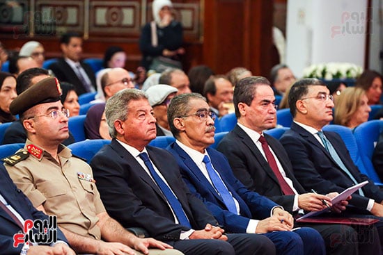 وزير الاعلام اثناء المؤتمر