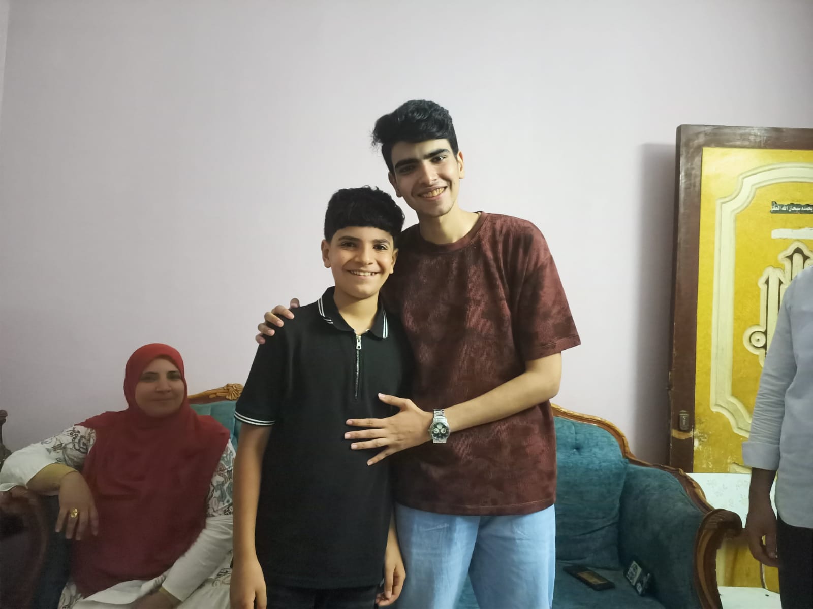الثامن على الجمهورية علمي (2)
