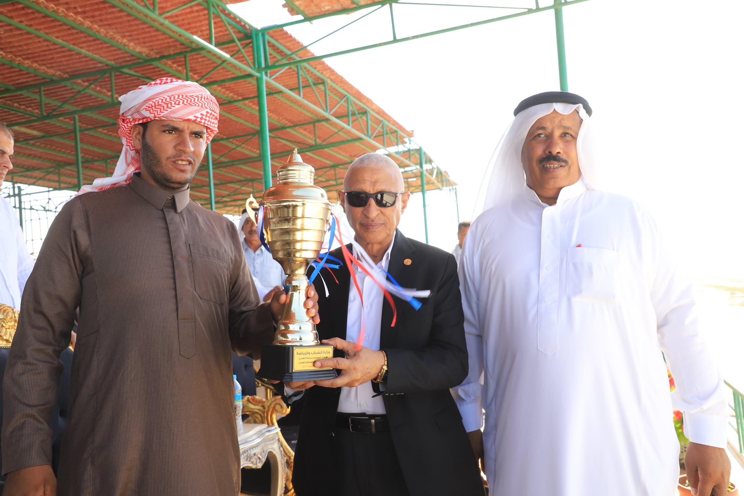 تكريم الفائزين 