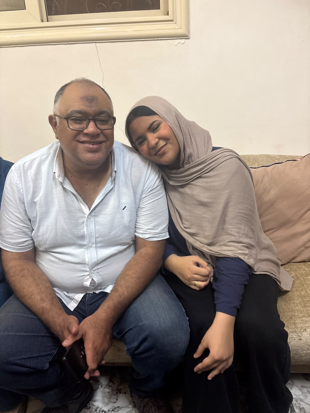الطالبة روان ووالدها