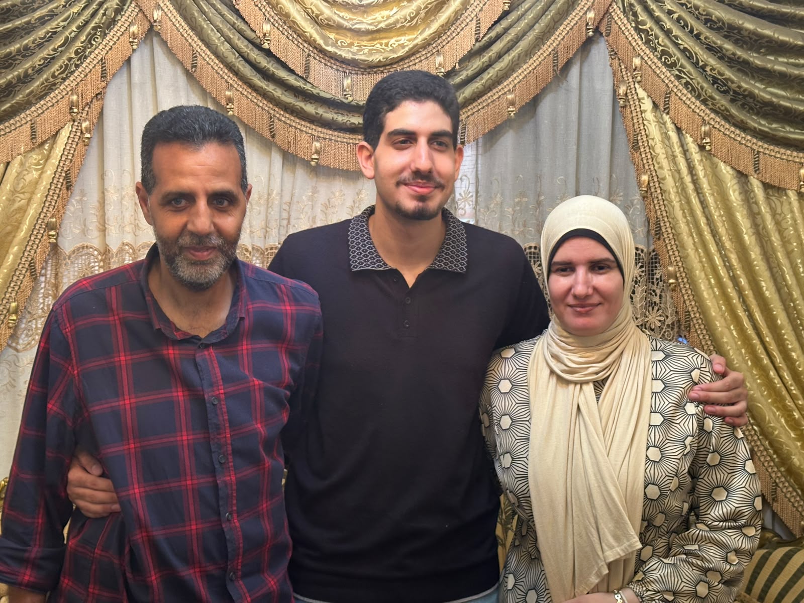 الطالب ووالديه