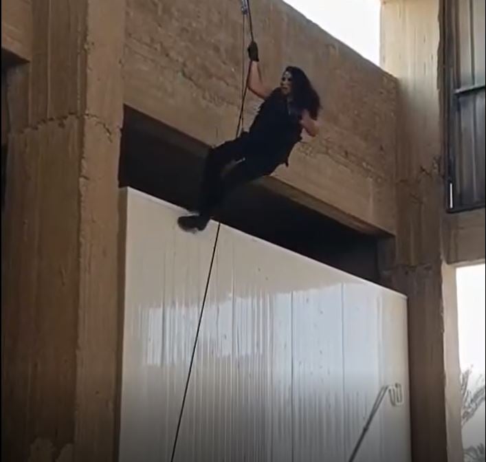 نسرين امين تنفذ مشهد اكشن بدون دوبليرة