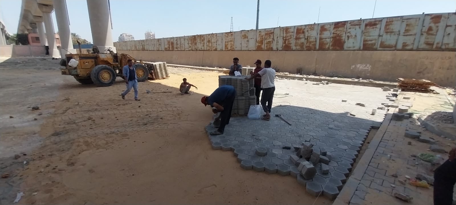 حملات مكثفة فى بولاق الدكرور لرفع كفاءة الطرق (3)
