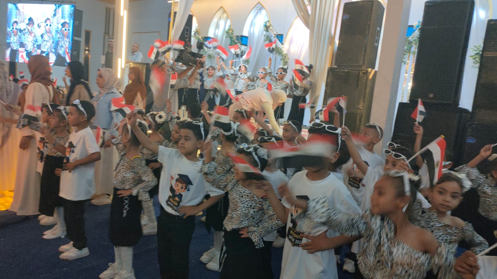 فرحة الأطفال احتفالا بصعود المنتخب المصرى فى كأس العالم