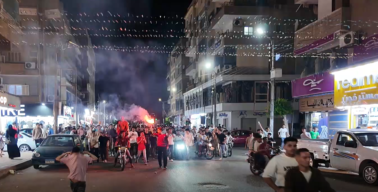جانب من الاحتفالات بشوارع كفر الشيخ