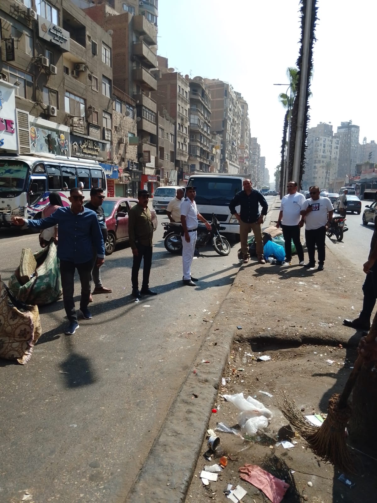 حملات مكثفة فى بولاق الدكرور لرفع كفاءة الطرق (4)