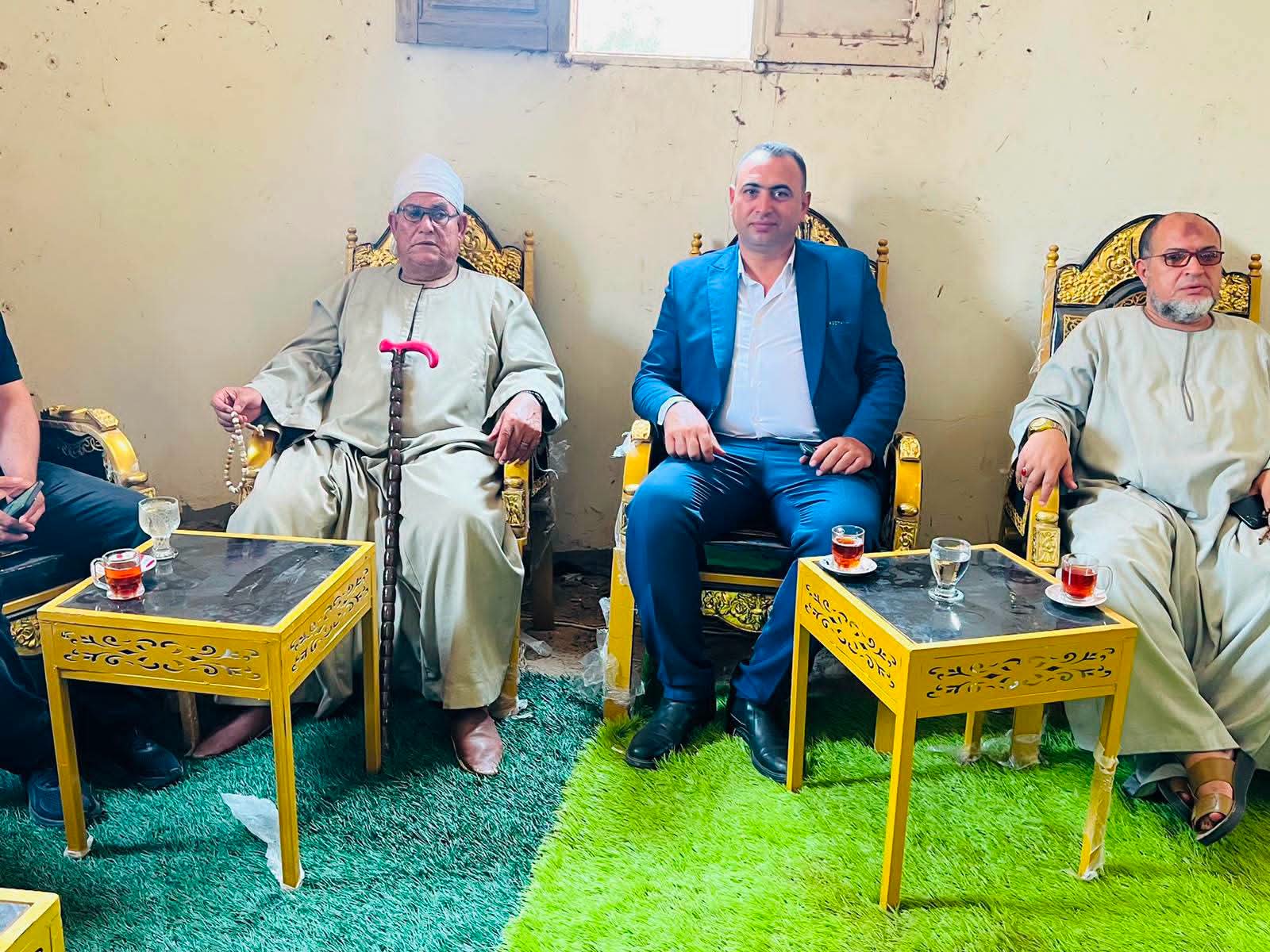 وفد رفيع المستوى لتقديم العزاء وفد رفيع المستوى لتقديم العزاء