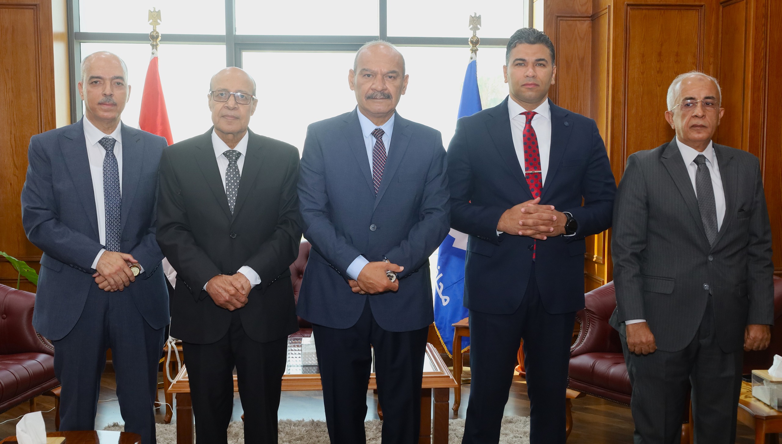 محافظ السويس يستقبل نائب رئيس هيئة النيابة الإدارية محافظ السويس يستقبل نائب رئيس هيئة النيابة الإدارية