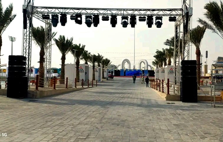 تجميل مدخل القرية 