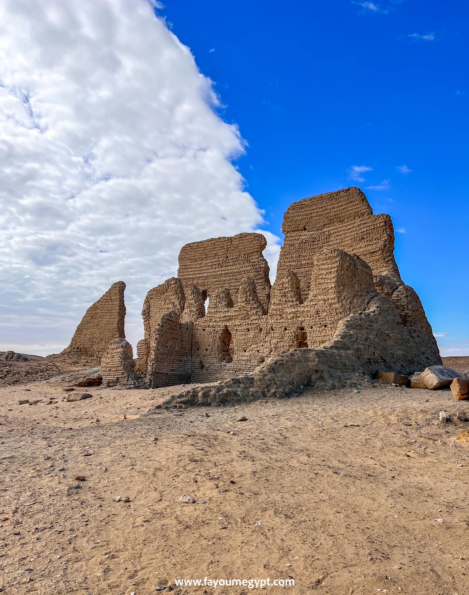 أطلال المدينة  (1)