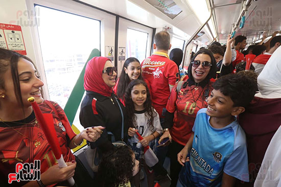 الصور التذكارية داخل عربات المونوريل الصور التذكارية داخل عربات المونوريل