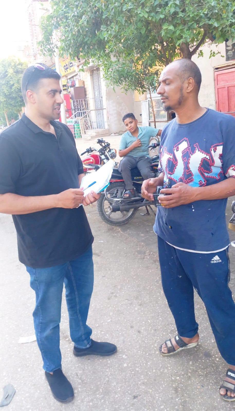 فعاليات استطلاع رأي المواطنين بمنطقة رواج بالبياضية