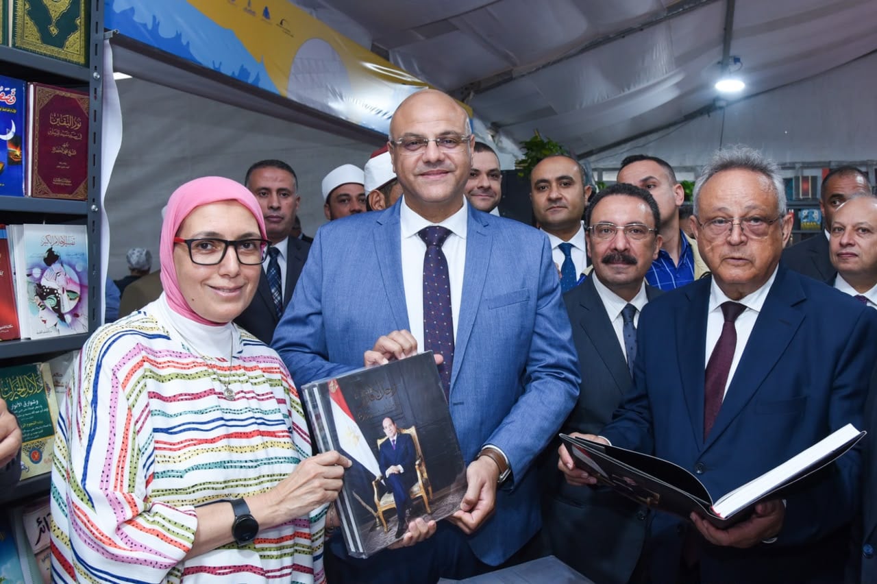 المحافظ ومدير مكتبة الاسكندرية المحافظ ومدير مكتبة الاسكندرية