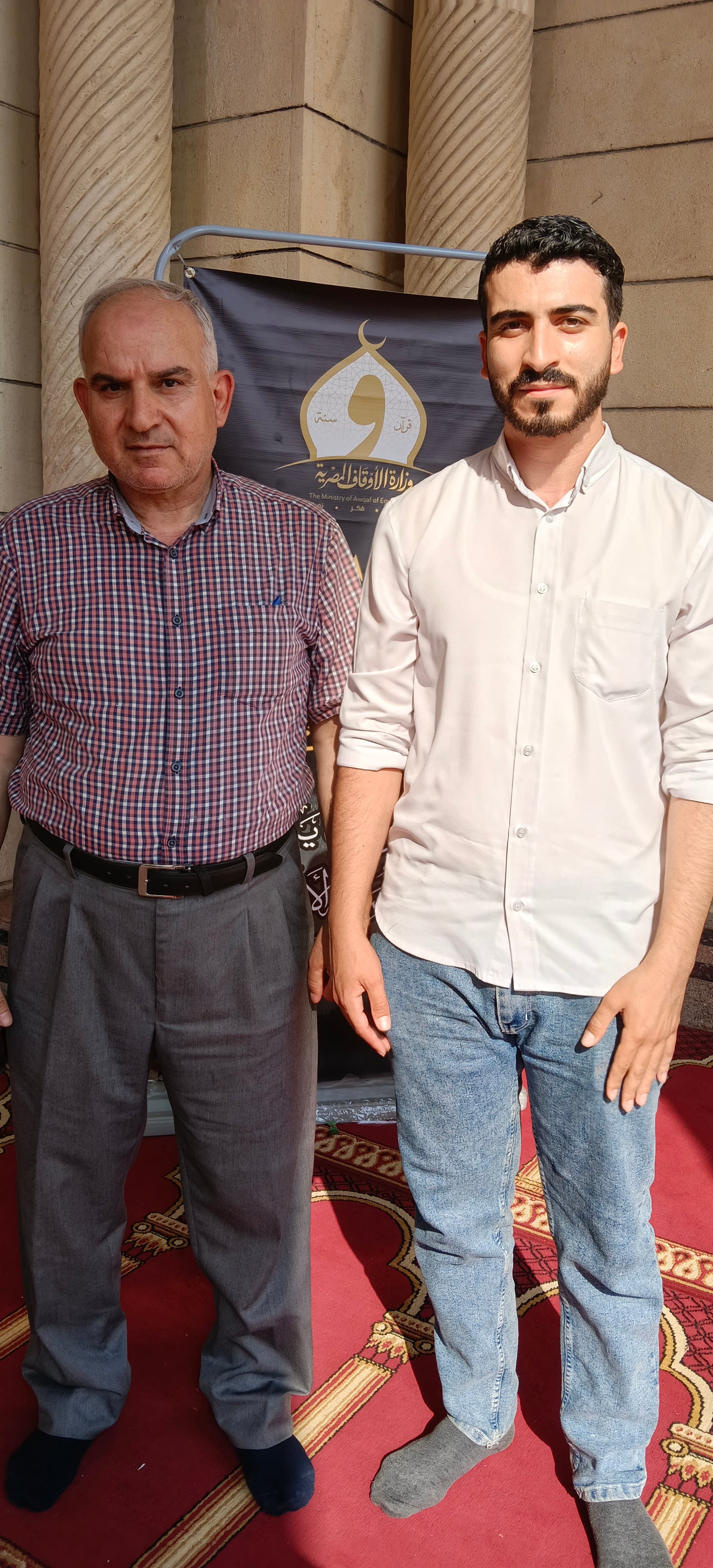 مهندس احمد فارس و والدة مهندس احمد فارس و والدة