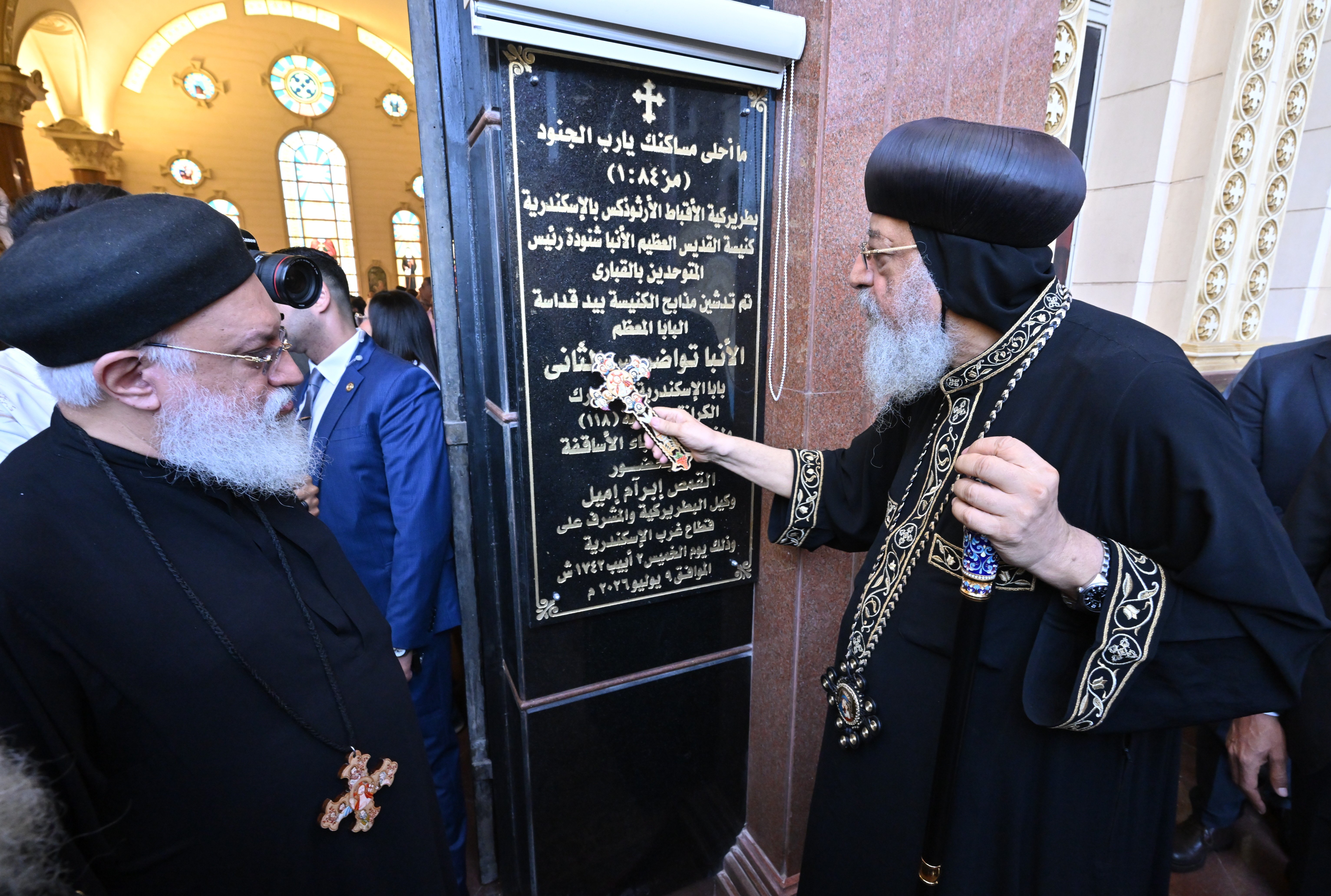 قداسة البابا يدشن الكنيسة