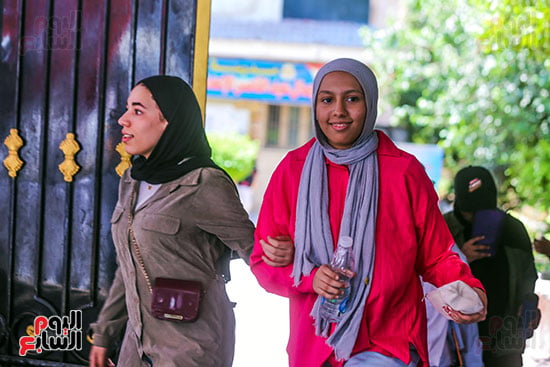 ارتياح على وجوه الطالبات