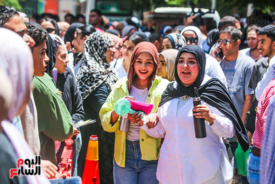 فرحة ما بعد امتحان التاريخ