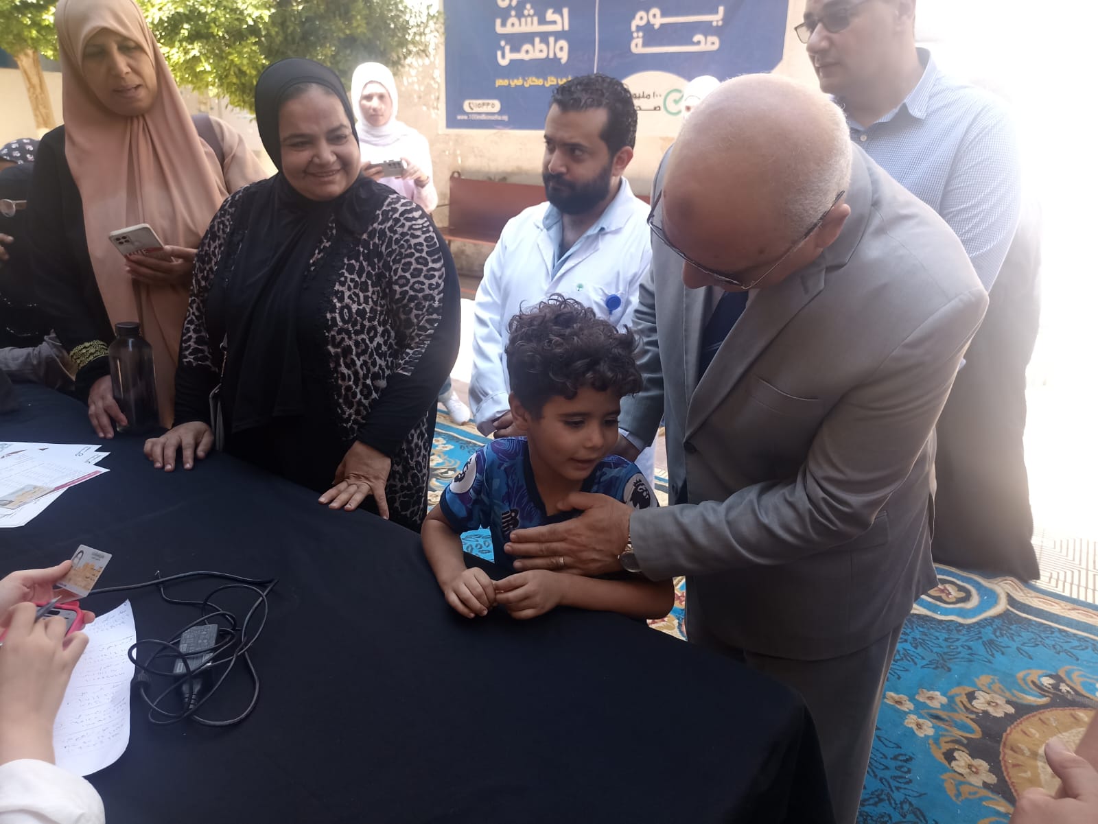 الكشف على الاطفال