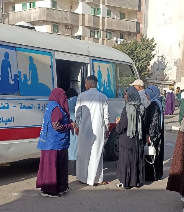 فرق متنقلة لعلاج المواطنين مجانا فرق متنقلة لعلاج المواطنين مجانا
