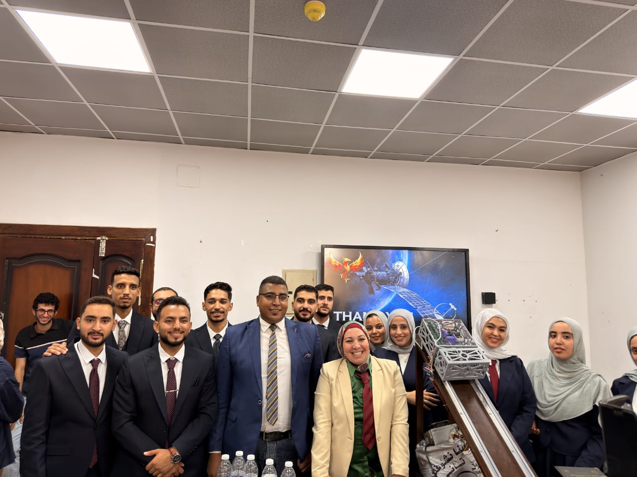 فريق العمل 