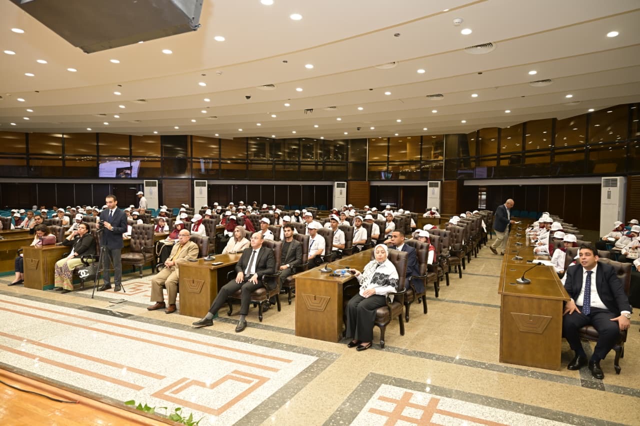 معسكر «قادة المستقبل» لتعزيز ثقافة الابتكار في عصر الذكاء الاصطناعي معسكر «قادة المستقبل» لتعزيز ثقافة الابتكار في عصر الذكاء الاصطناعي