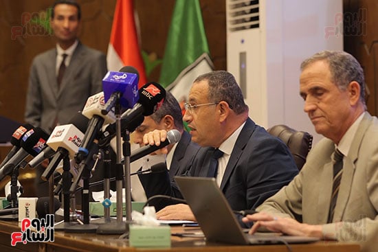 مؤتمر صحفى لوزير التعليم العالى (4)