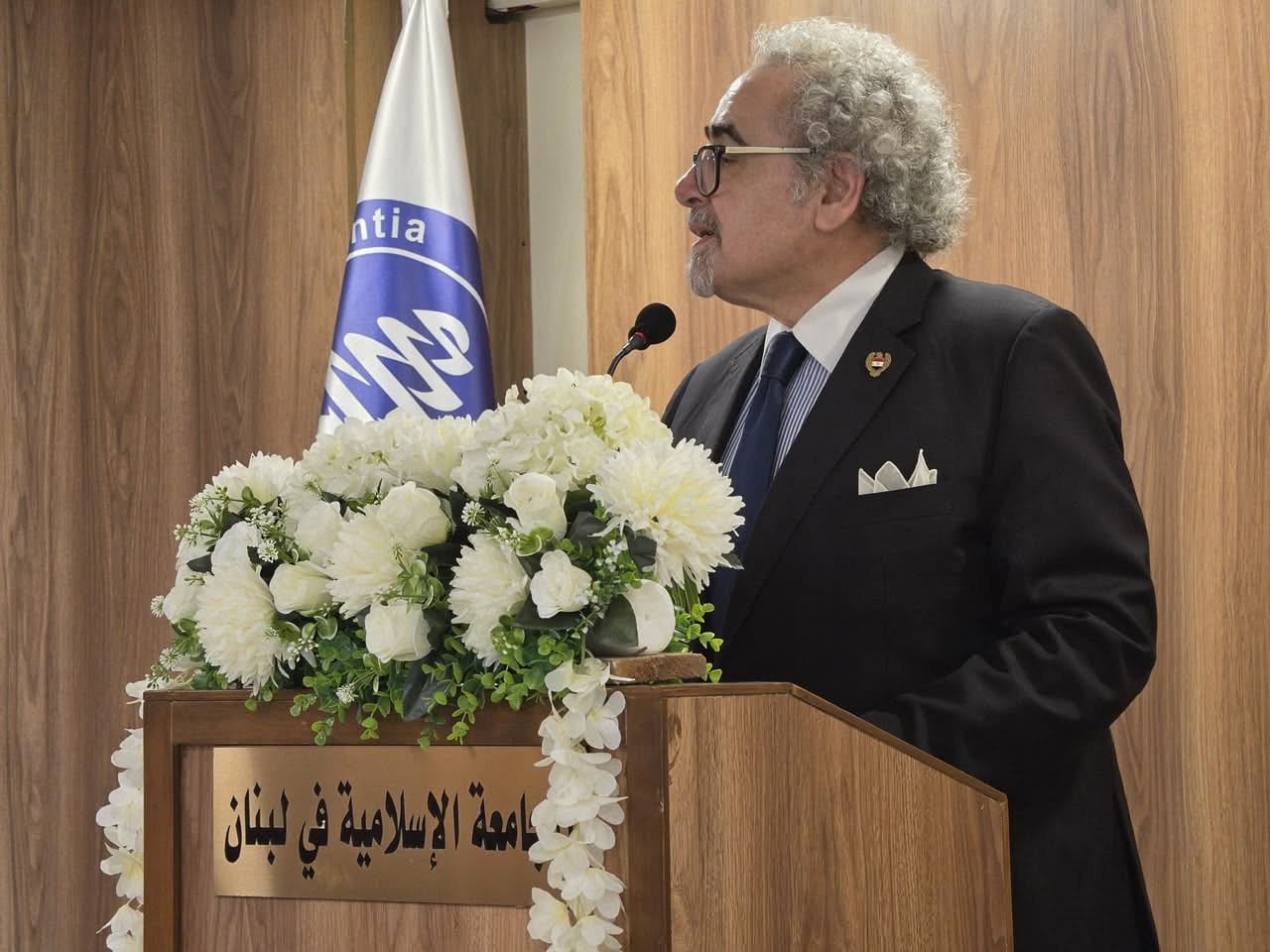 الدكتور علاء عبد الهادى