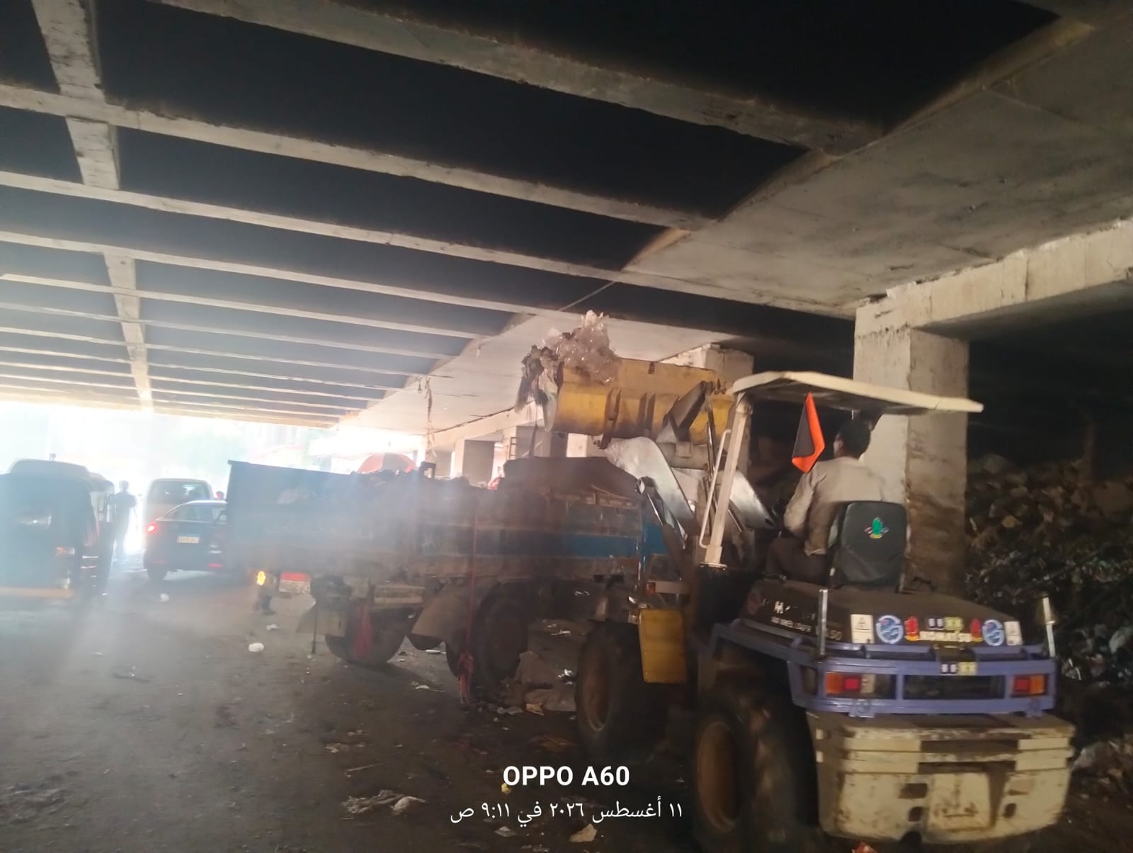 رفع تجمعات القمامة بالشوارع (2)