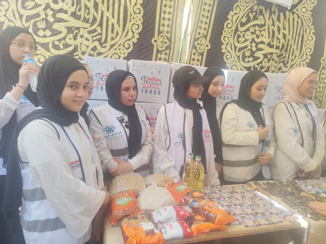 قافلة التحالف الوطنى إيد واحدة بقرية كحك فى الفيوم  (8)