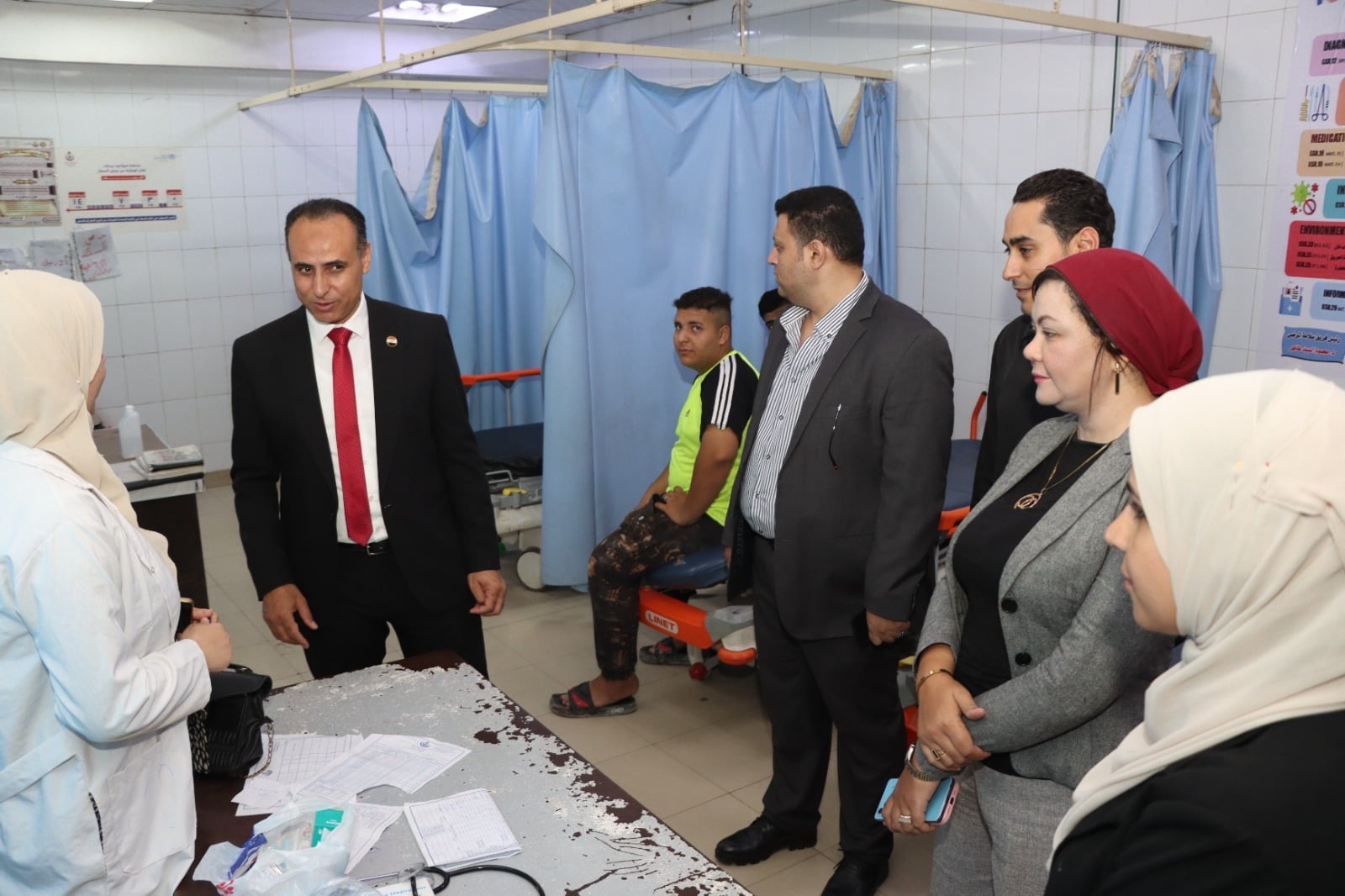 وحدة السموم بالمستشفى وحدة السموم بالمستشفى