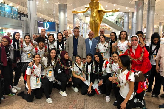 بعثة منتخب ناشئات اليد (7)