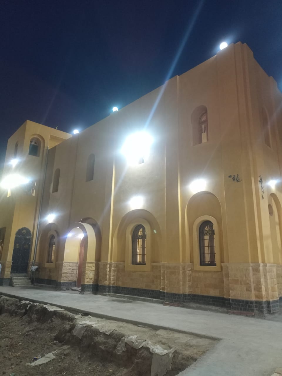 مشهد لكنيسة السبدة العذراء بدير الجرنوس