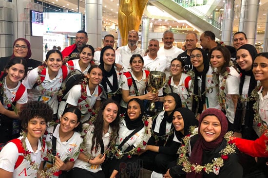 بعثة منتخب ناشئات اليد (5)