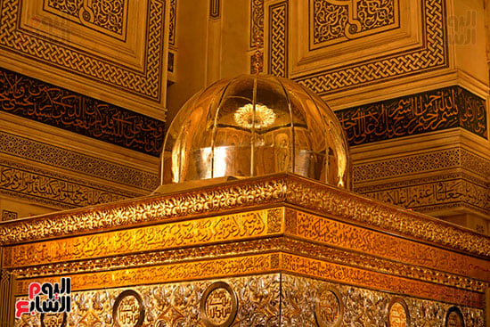 زخارف مقام السيدة زينب (12)