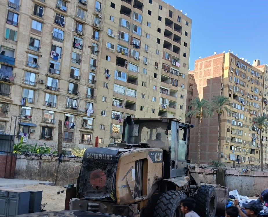 حملات لرفع تجمعات القمامة بعدة شوارع بالجيزة (3)
