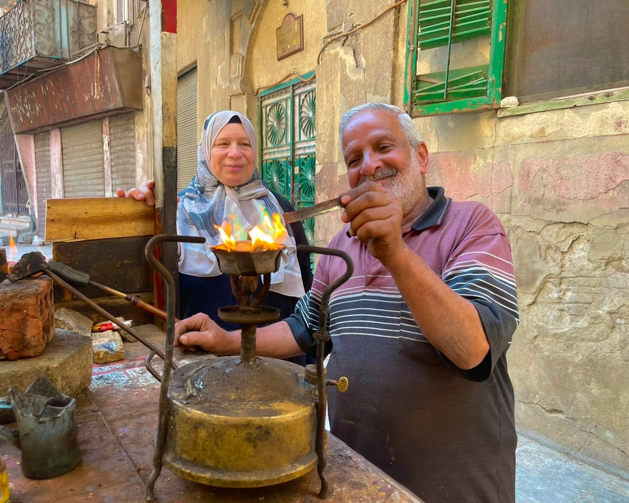 عم بلبل وزوجته منى