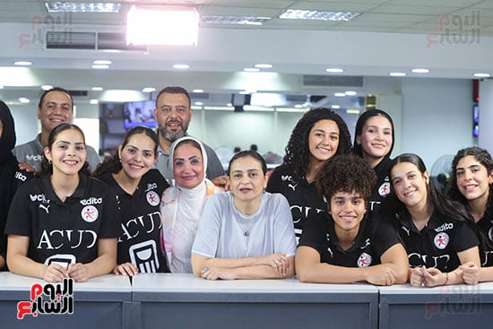 منتخب ناشئات اليد بطلات الإنجاز التاريخي (9)