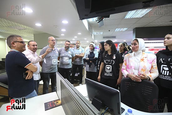 منتخب ناشئات اليد يزور اليوم السابع (10)