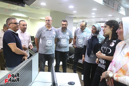 منتخب ناشئات اليد يزور اليوم السابع (8)