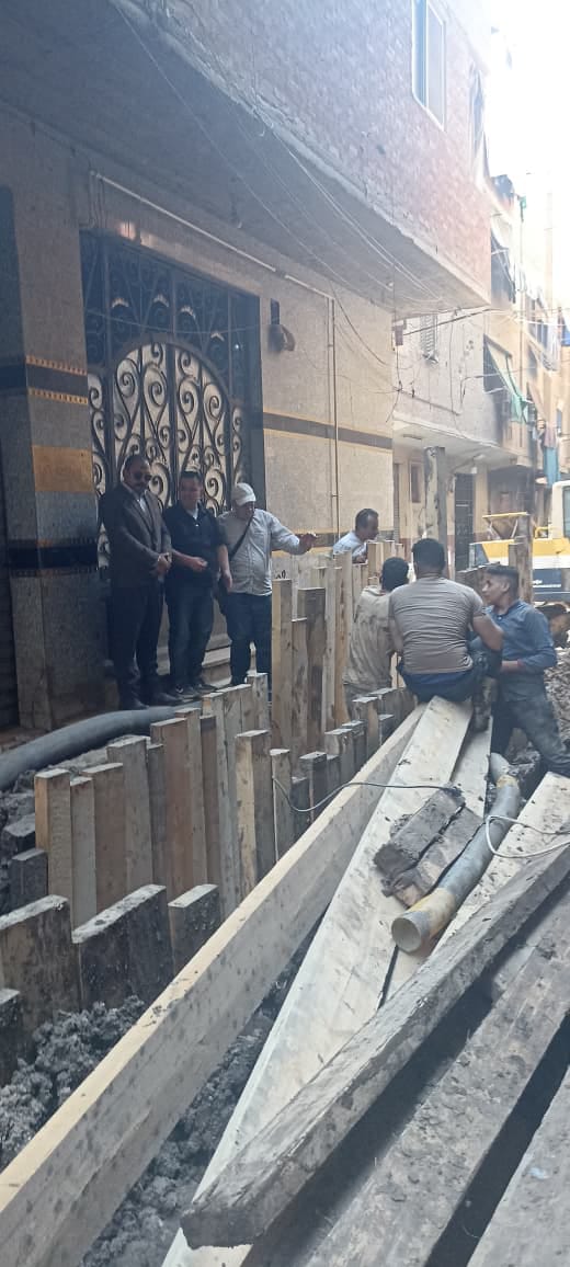 إحلال وتجديد الصرف الصحى بأرض اللواء (2)