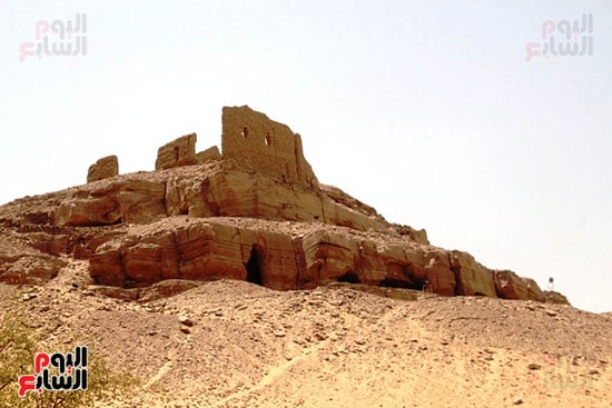 مواقع-أثرية-على-الجبل مواقع-أثرية-على-الجبل