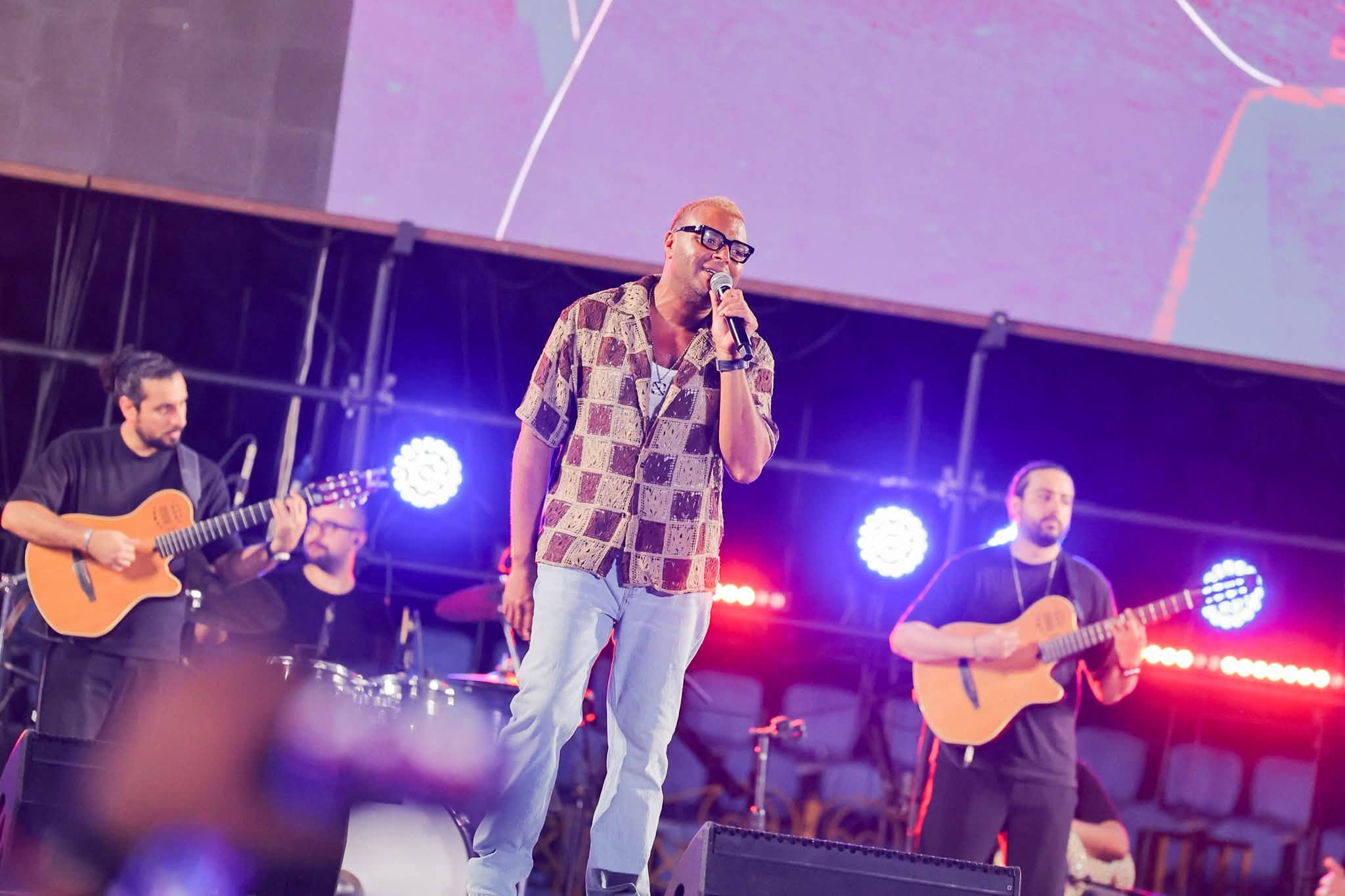 رامي صبرى فى حفل الاسكندرية رامي صبرى فى حفل الاسكندرية