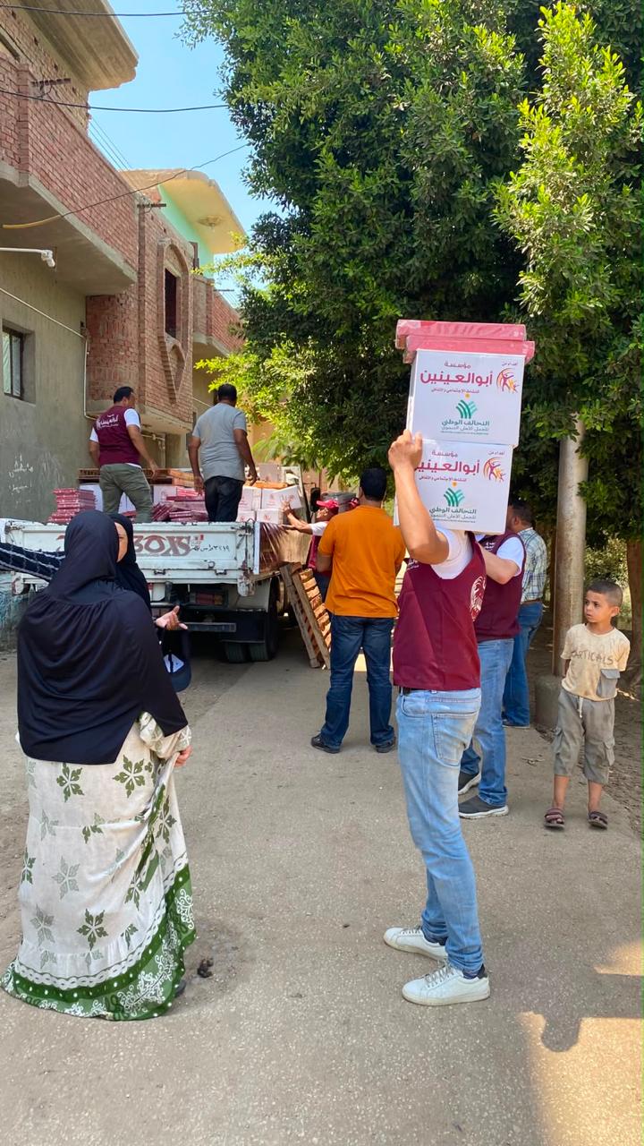  قافلة «إيد واحدة» ببني سويف  (15)
